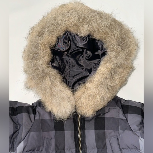 Burberry Baby Snowsuit  - 3 months - Picture 3 of 11